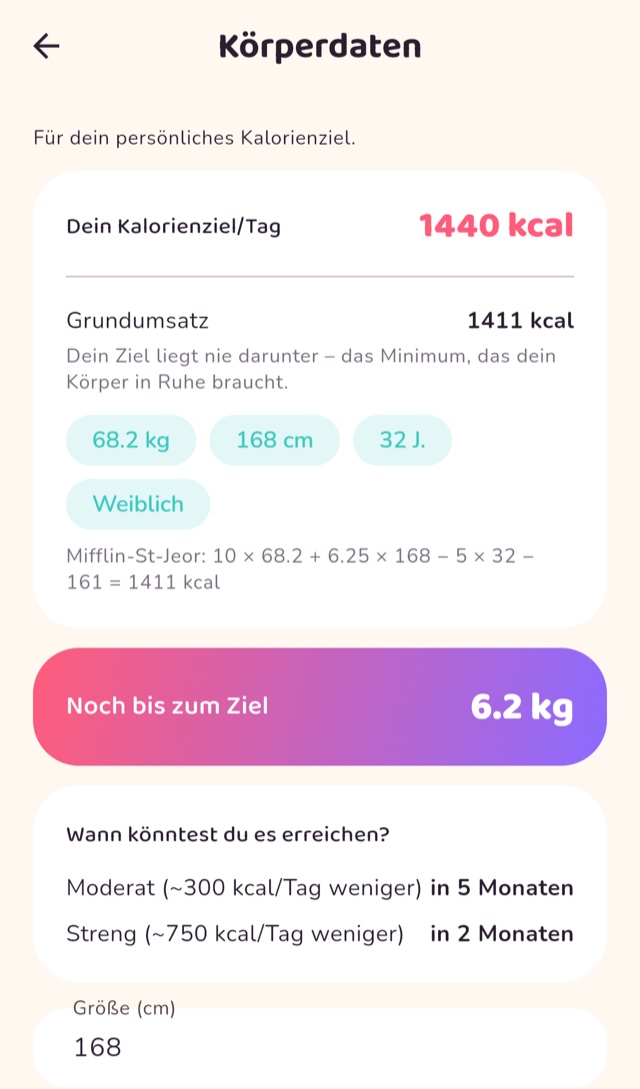 Screenshot: Körperdaten mit Kalorienziel und sichtbarer Formel